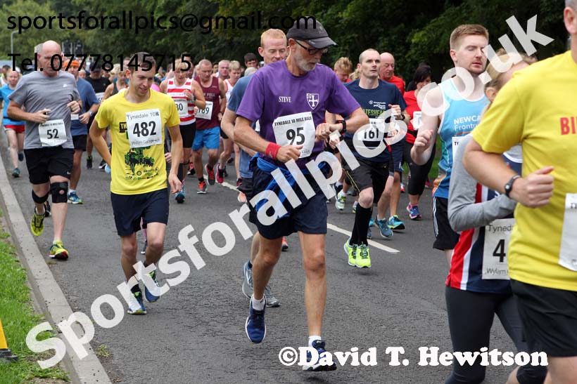 Tynedale Jelly Tea 10 Mile Road Race, Ovingham, Northumberland. Photo: David T. Hewitson/Sports for All Pics